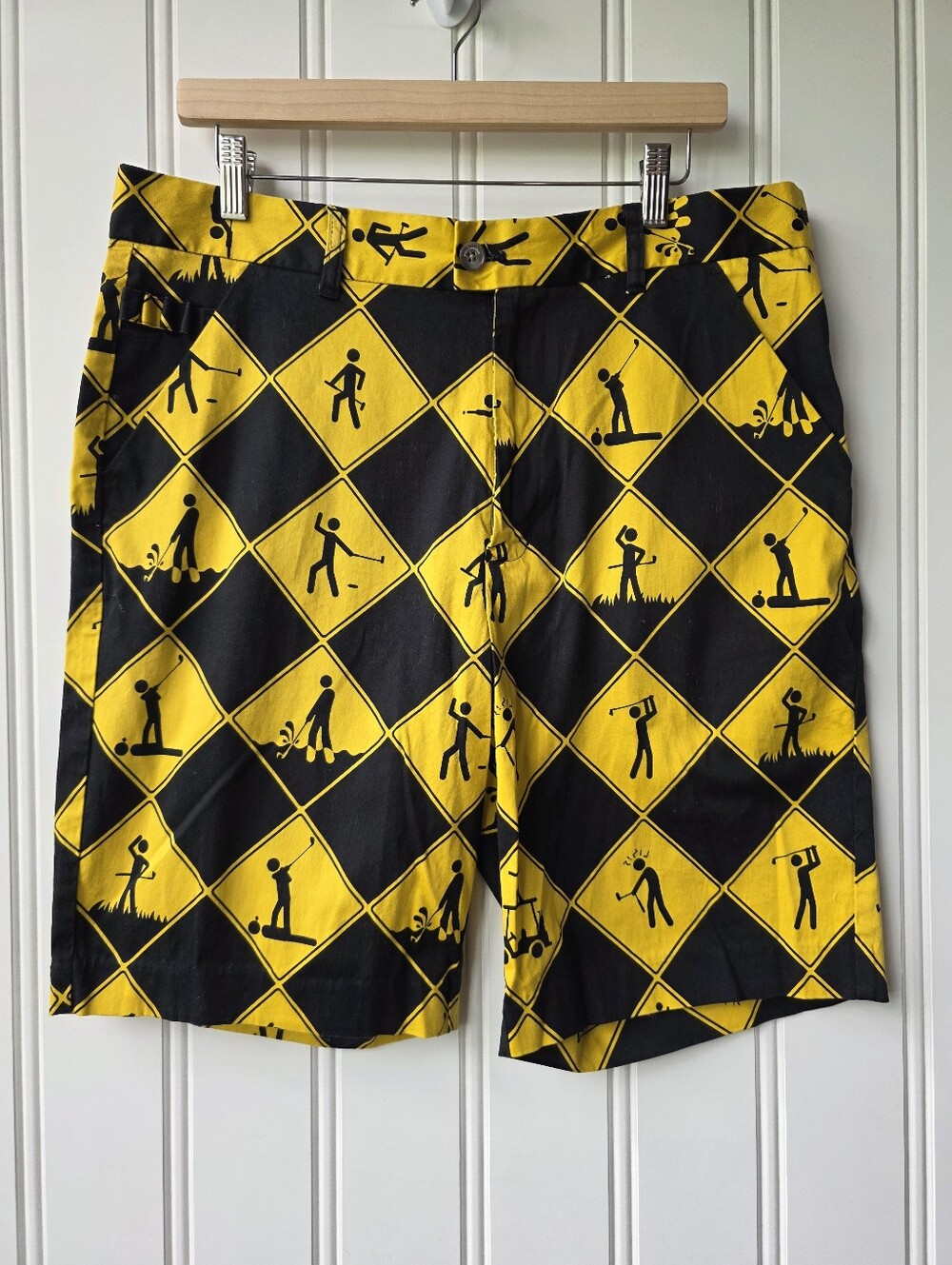 Royal & Awesome Swing Under Construction Golf Shorts Black Yellow Mens Size 36